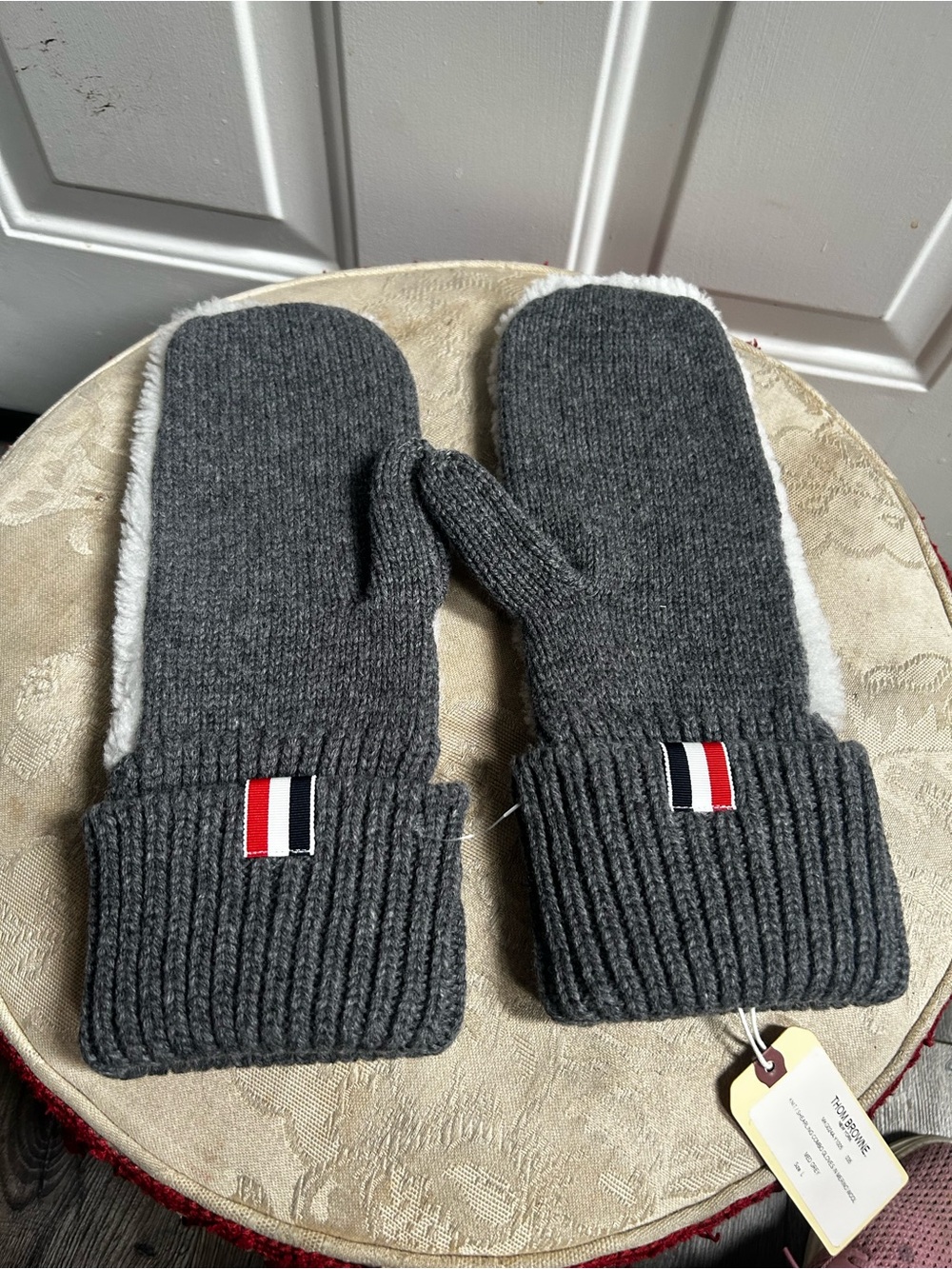 Thom Browne New York  men’s Knit Shearling Merino Wool Gray Mittens/Gloves Sz L